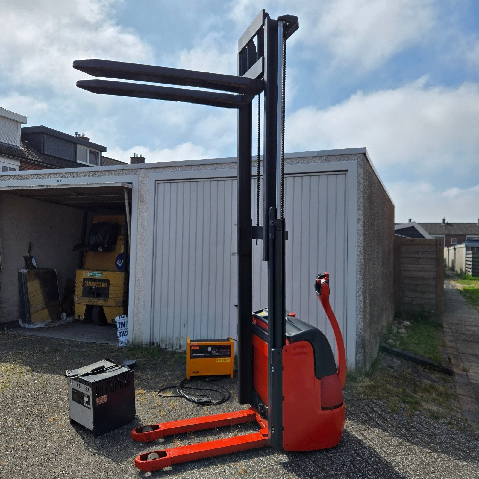 Linde L12 Stapelaar - 1200kg hefvermogen, 2.6m hefhoogte, Zakelijke goederen, Machines en Bouw | Heftrucks en Intern transport