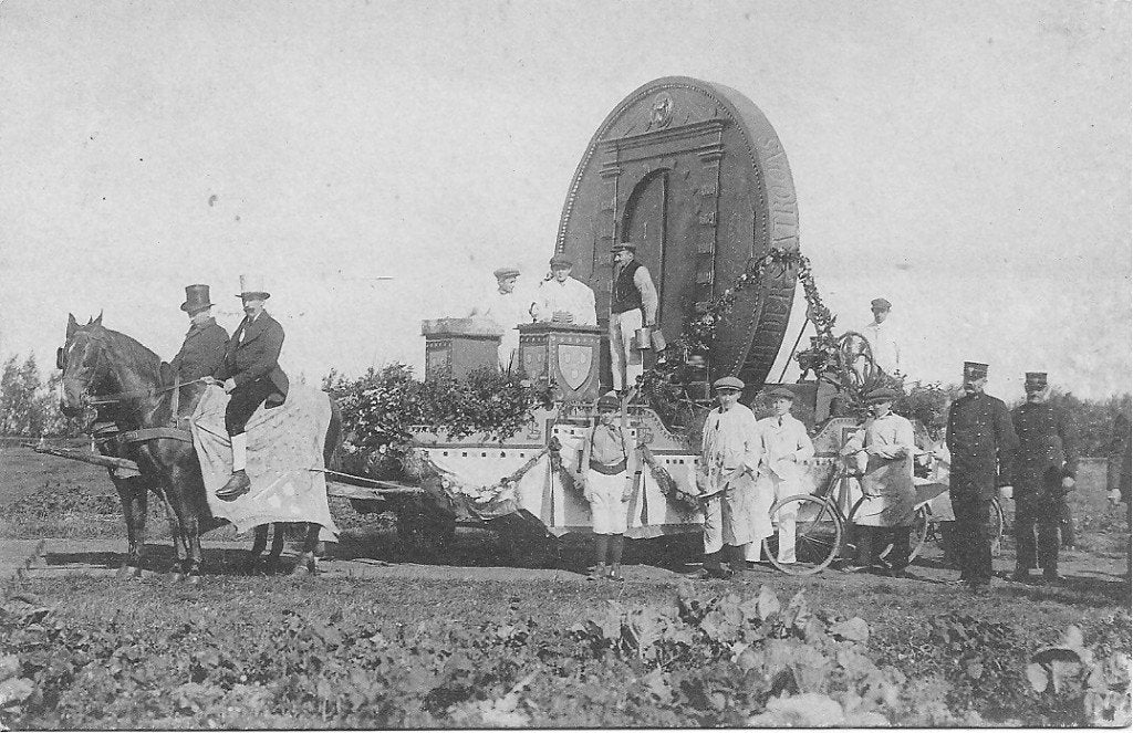 Historisch-allegorische optocht Groningen 1913, Verzamelen, Ophalen of Verzenden, Voor 1920, Gelopen, Groningen