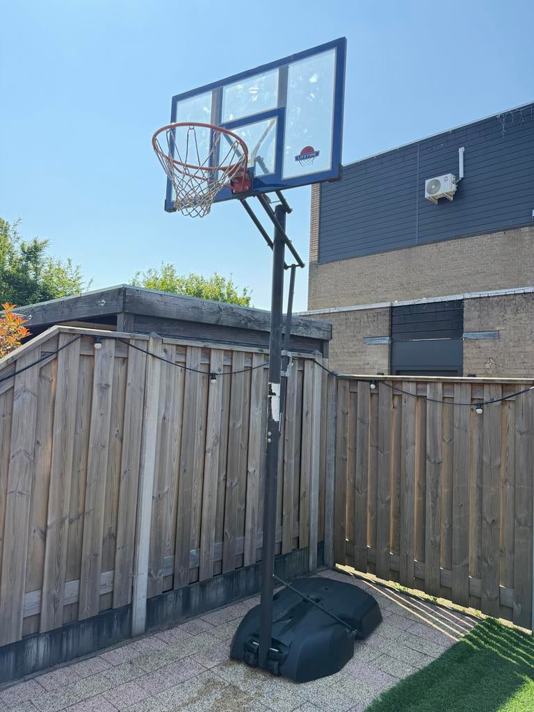 Verstelbare basketbalring met standaard, Sport en Fitness, Ophalen, Gebruikt, Ring, Bord of Paal