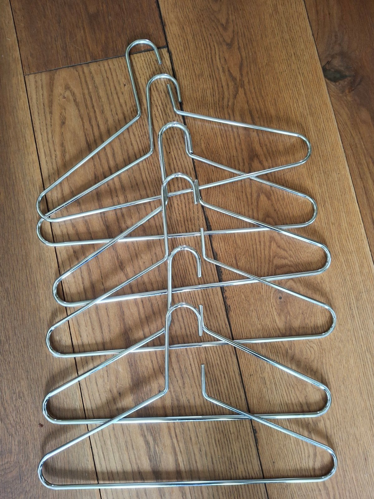 Set van 5 metalen kledinghangers, Kleding | Dames, Kledinghangers, Verzenden, Gebruikt, Metaal, Kinderen en Volwassenen