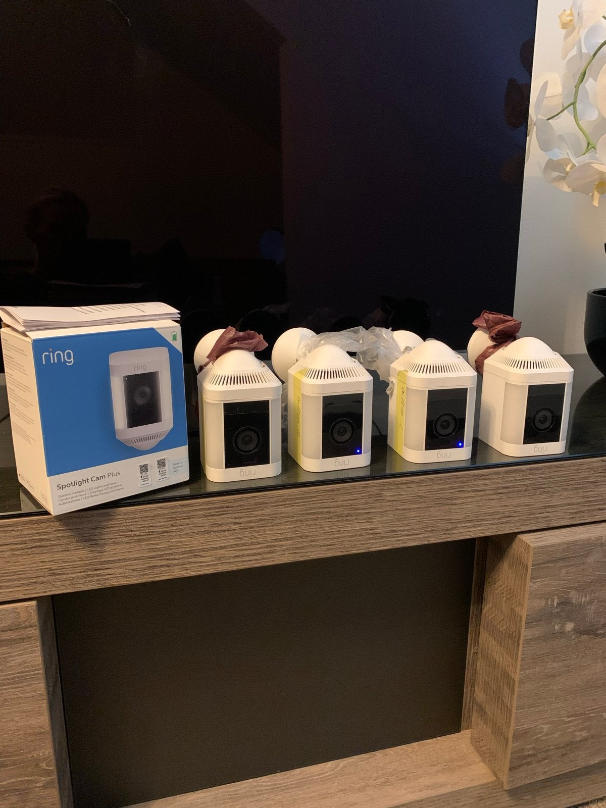 2x Ring Spotlight Cam Plus met accu - Beveilig uw huis, Ophalen, Gebruikt, Buitencamera