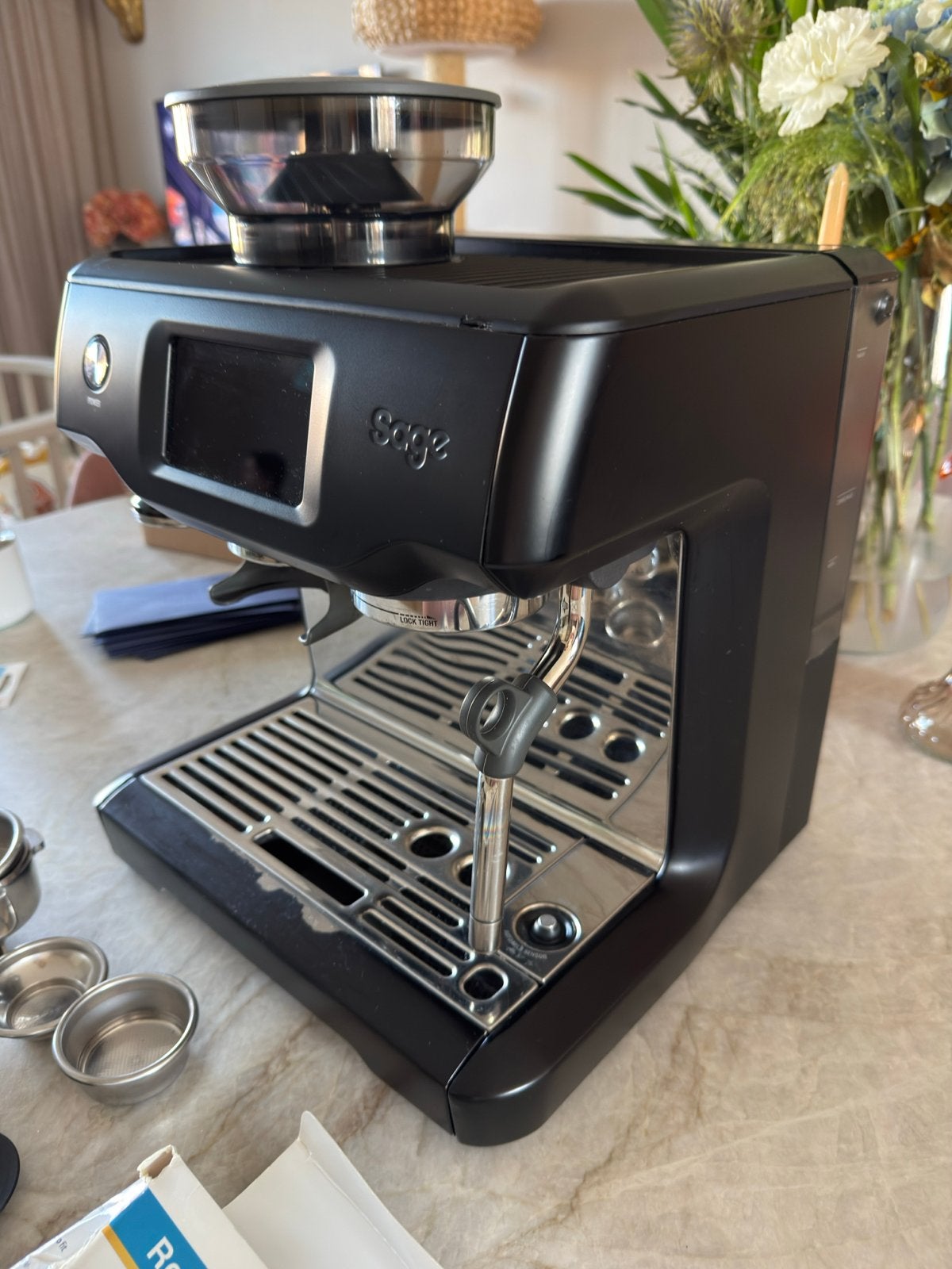 Sage The Barista Touch Espressomachine - Zo goed als nieuw, Witgoed en Apparatuur, Koffiezetapparaten, Ophalen, Afneembaar waterreservoir