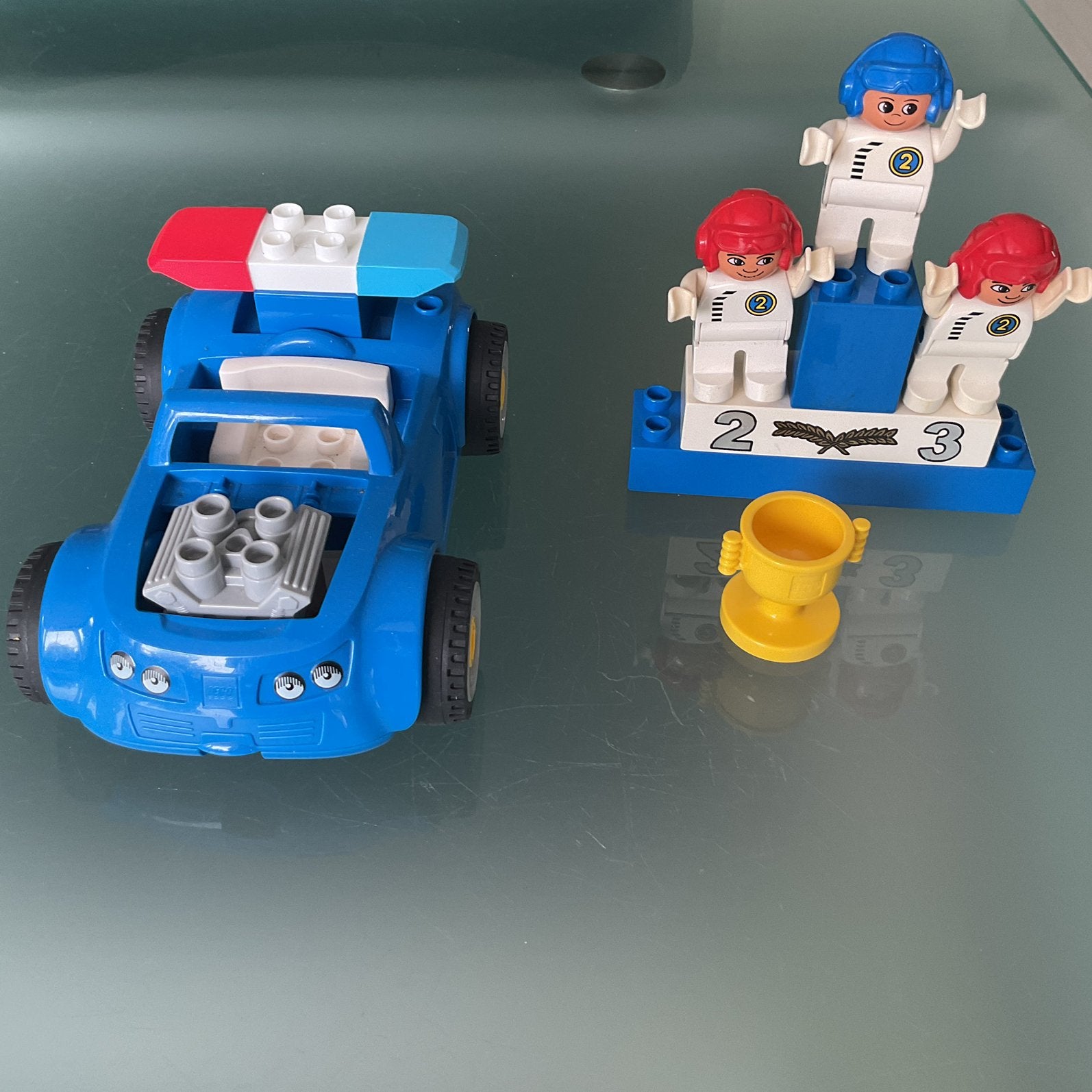 Lego Duplo race auto met prijs, Ophalen of Verzenden, Zo goed als nieuw, Duplo