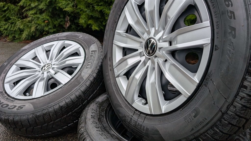 Winterset Volkswagen Tiguan 2025 nieuwste model WInterbanden, Niet ingevuld, Banden en Velgen, Niet ingevuld, 17 inch
