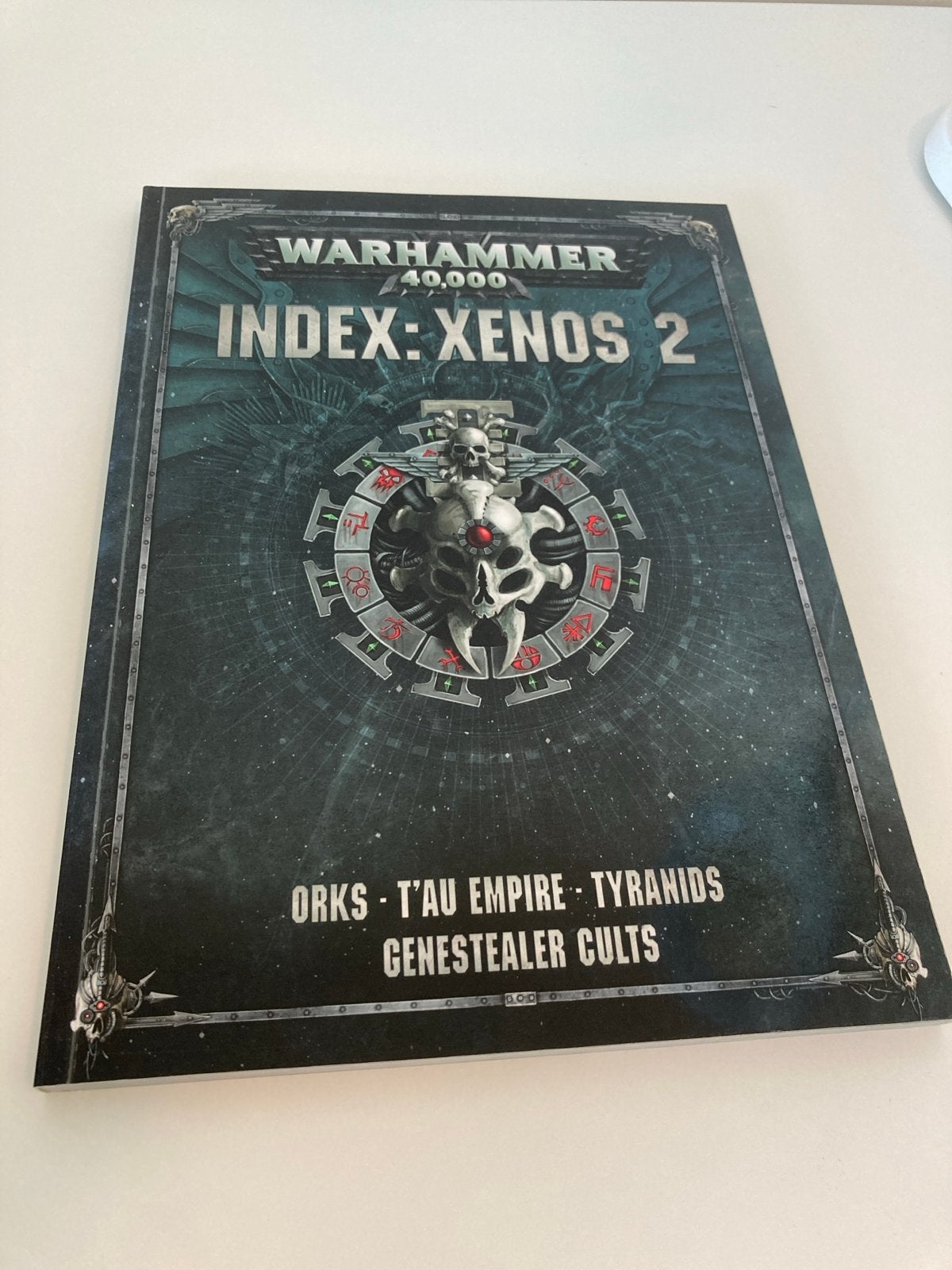 Warhammer 40,000 Index: Xenos 2 - Orks, T'au Empire, Tyranid, Hobby en Vrije tijd, Ophalen of Verzenden, Zo goed als nieuw, Warhammer 40000