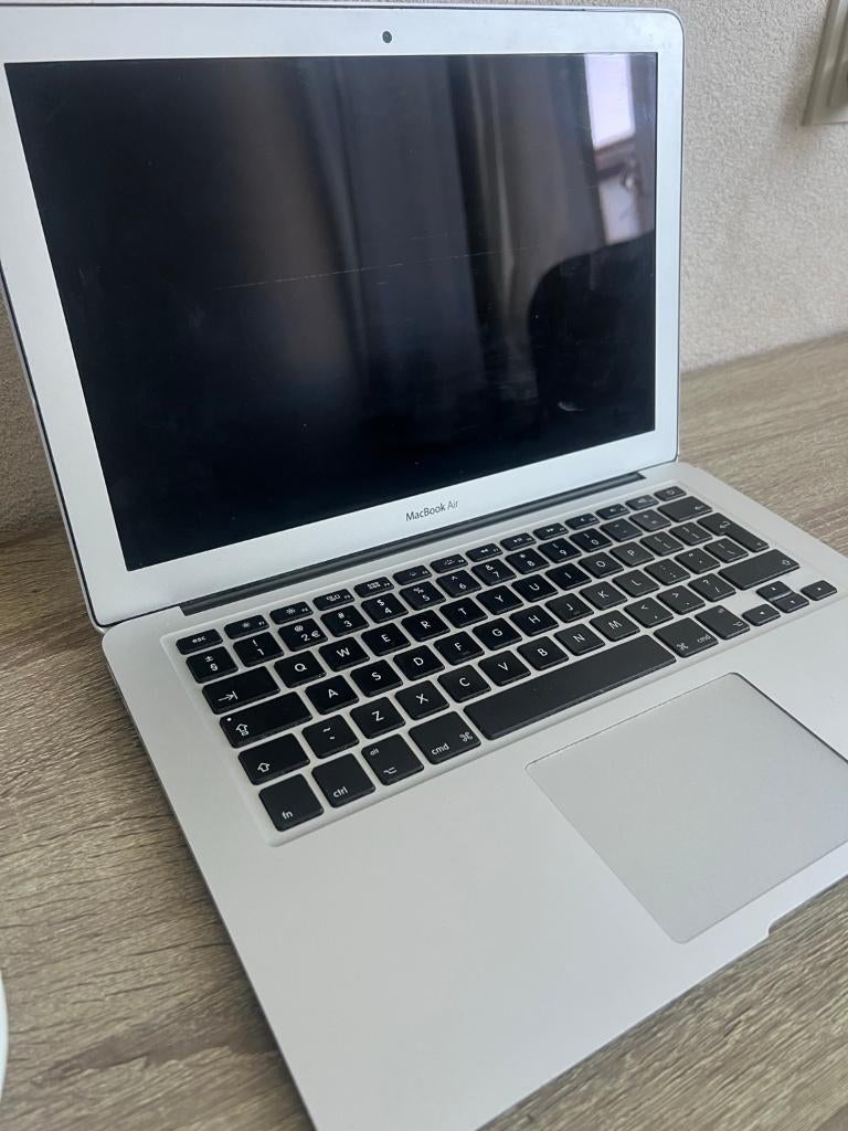 MacBook Air 13” A1466 | Incl. Originele Oplader, Gebruikt, 13 inch, Minder dan 2 Ghz, Ophalen of Verzenden