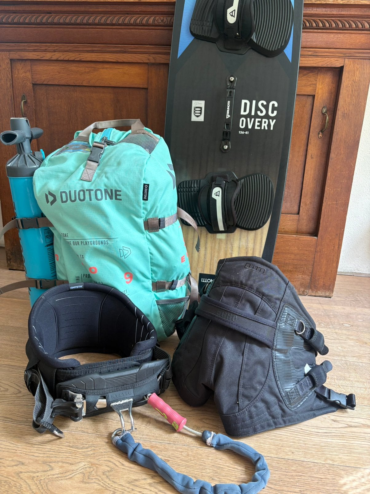 complete kitesurfset (items mogen los verkocht), Watersport en Boten, Kitesurfen, Gebruikt, Kitesurf-set, Twintip, 9 m²
