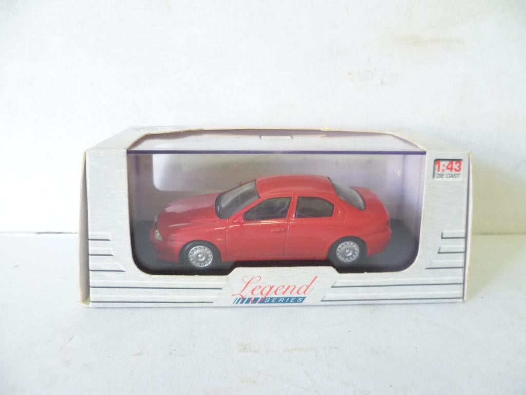 Universal Hobbies Legend Series Alfa Romeo 156 rood 1:43, Ophalen of Verzenden, Nieuw, Auto, Universal Hobbies
