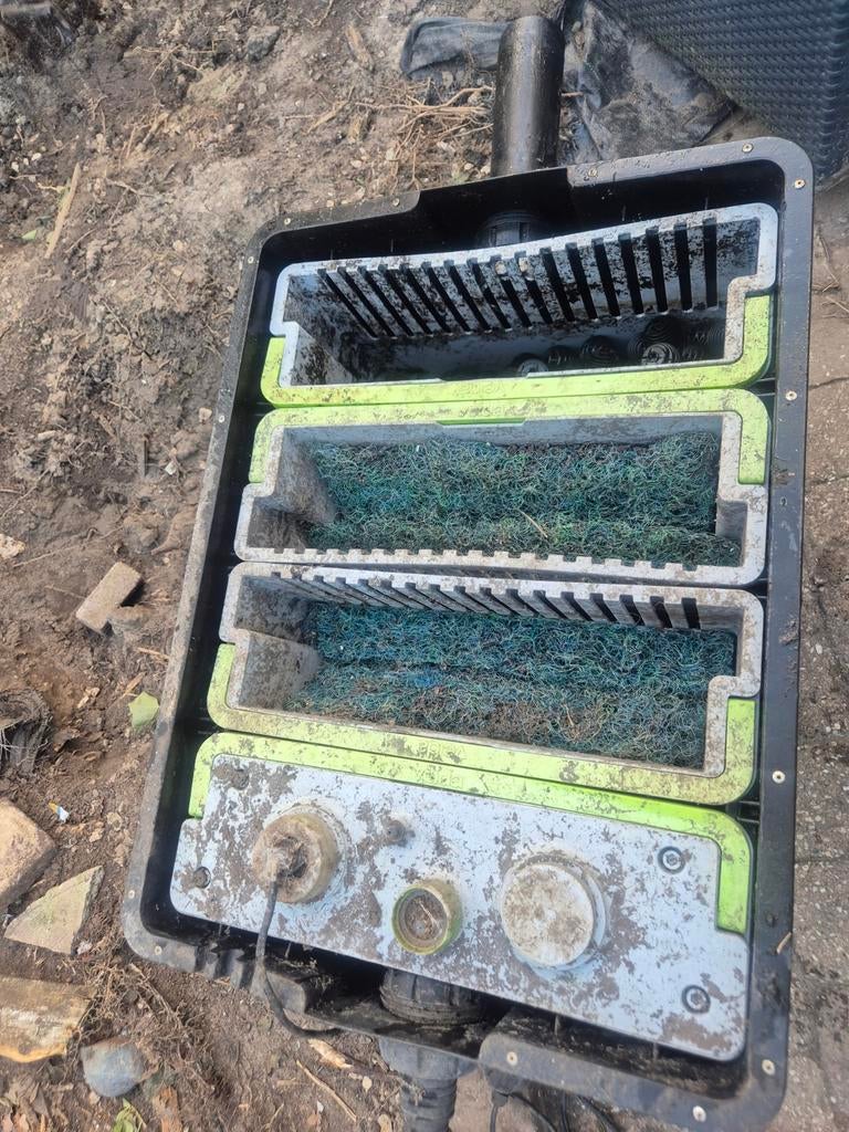 Te koop koivijver filters 2x compleet met 2x grote vijverpom, Tuin en Terras, Vijver-toebehoren, Ophalen, Vijverfilter
