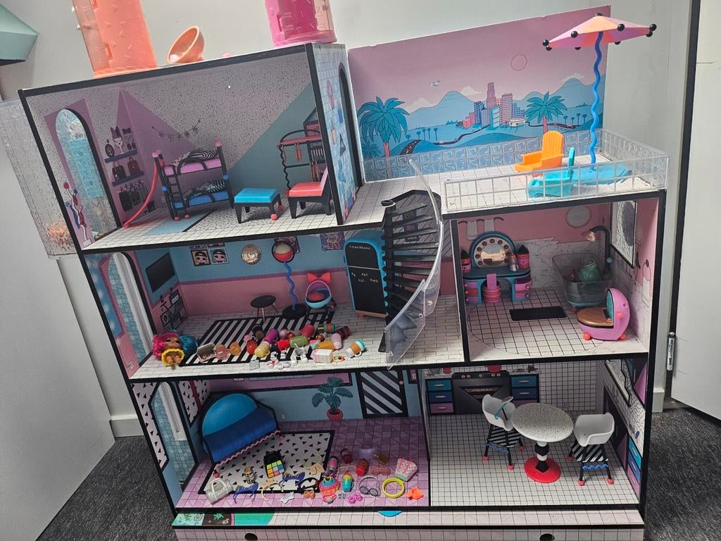 Lol speelhuis, Ophalen of Verzenden, Zo goed als nieuw, Poppenhuis