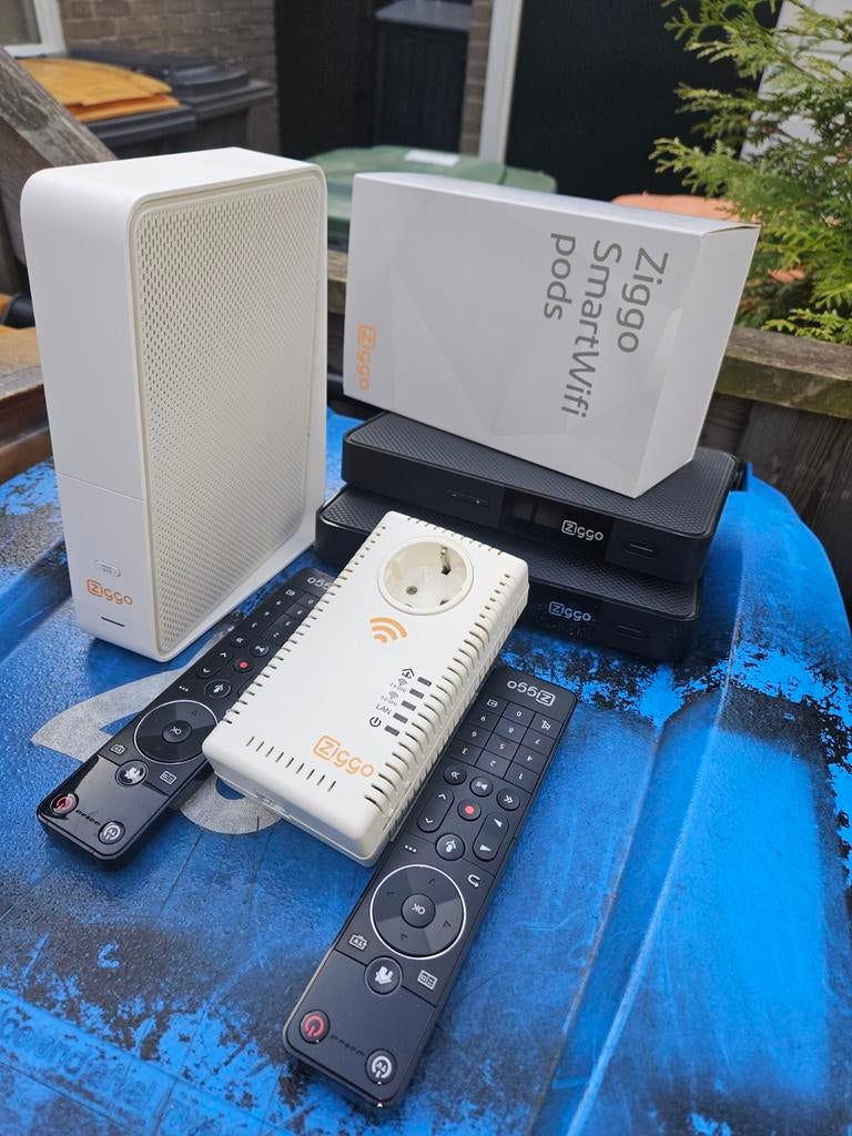 Ziggo wifipods en wifi versterker, Computers en Software, WiFi-versterkers, Ophalen of Verzenden, Gebruikt