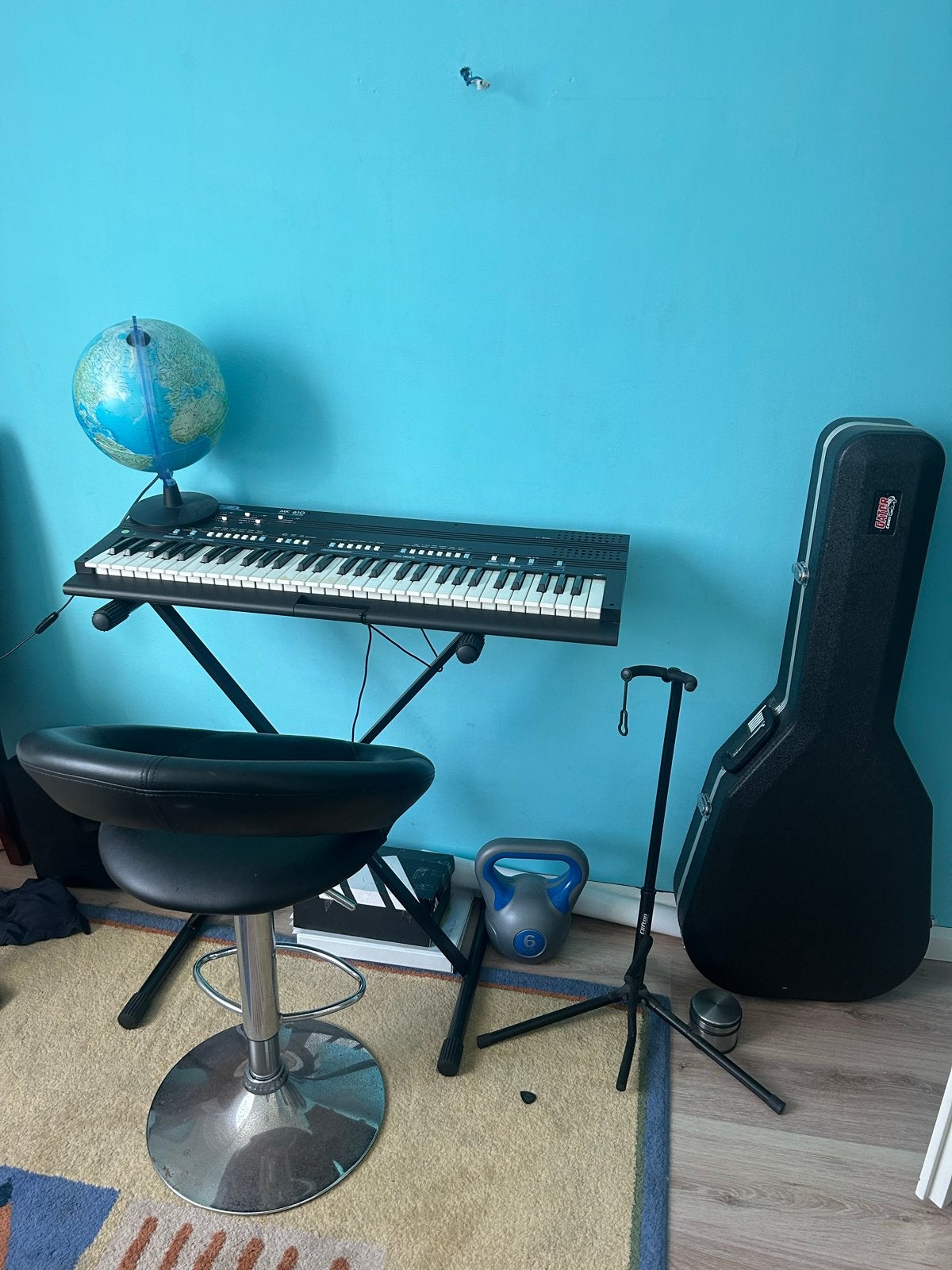 Keyboard €85