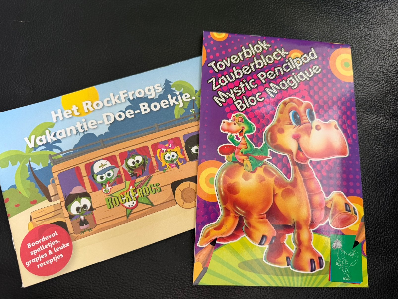 RockFrogs Vakantie-Doe-Boekje & Toverblok Dinosaurus, Boeken, Ophalen of Verzenden, Zo goed als nieuw, Uitklap-, Voel- of Ontdekboek