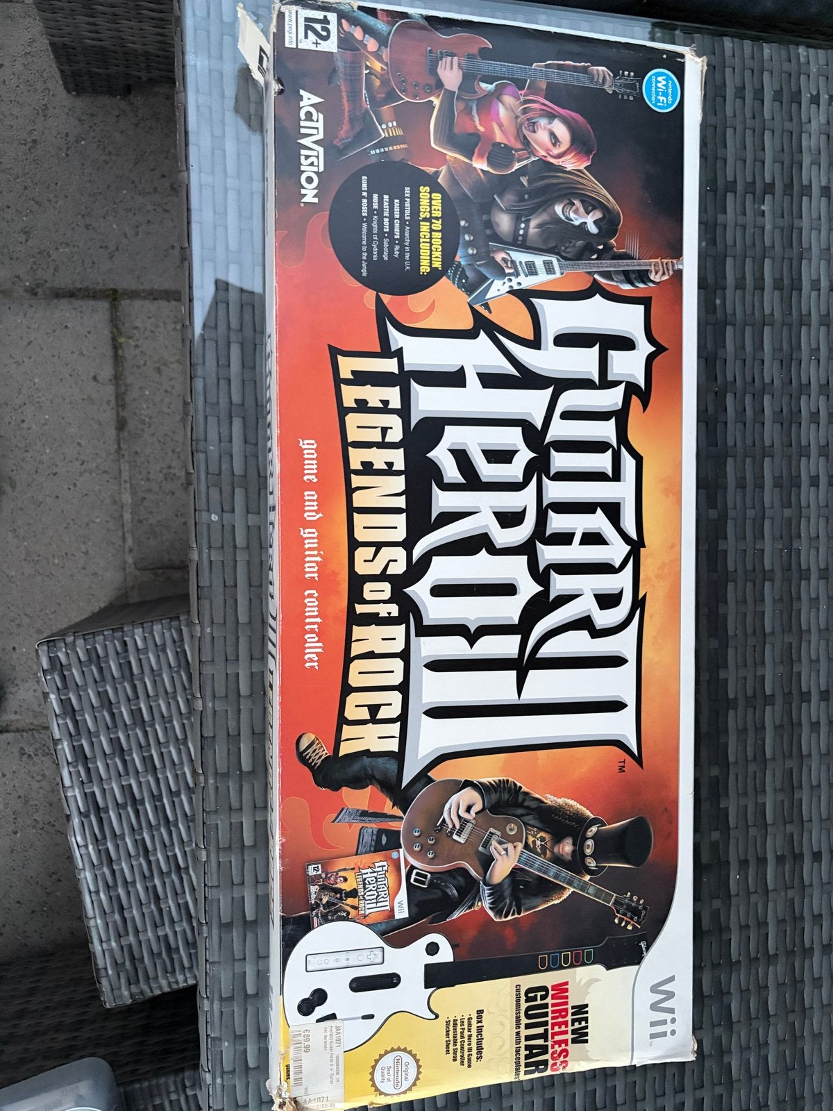 Guitar Hero Legends of Rock Wii met gitaarcontroller, Muziek, Gebruikt, 2 spelers, Eén computer