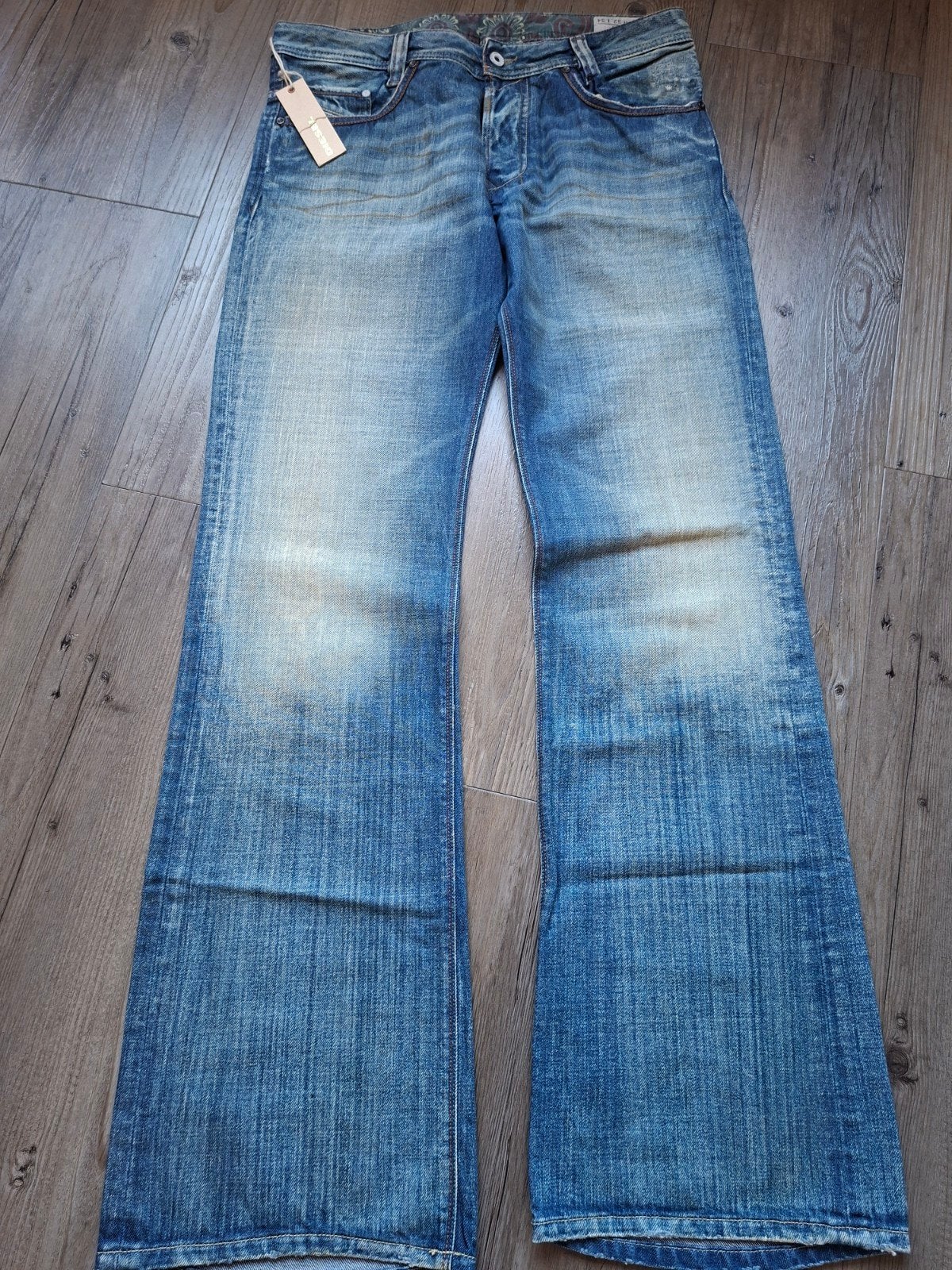 DIESEL Koffha jeans W32 L34, Kleding | Heren, Spijkerbroeken en Jeans, Diesel, Blauw, Nieuw, W32 (confectie 46) of kleiner