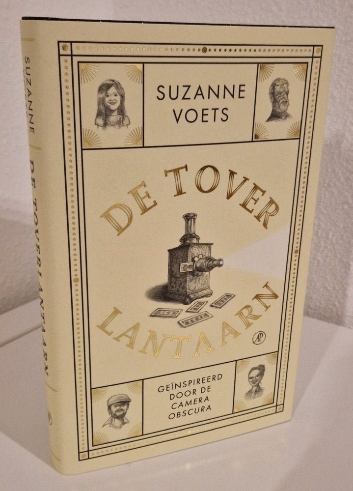 Suzanne Voets - De toverlantaarn, Ophalen of Verzenden, Zo goed als nieuw