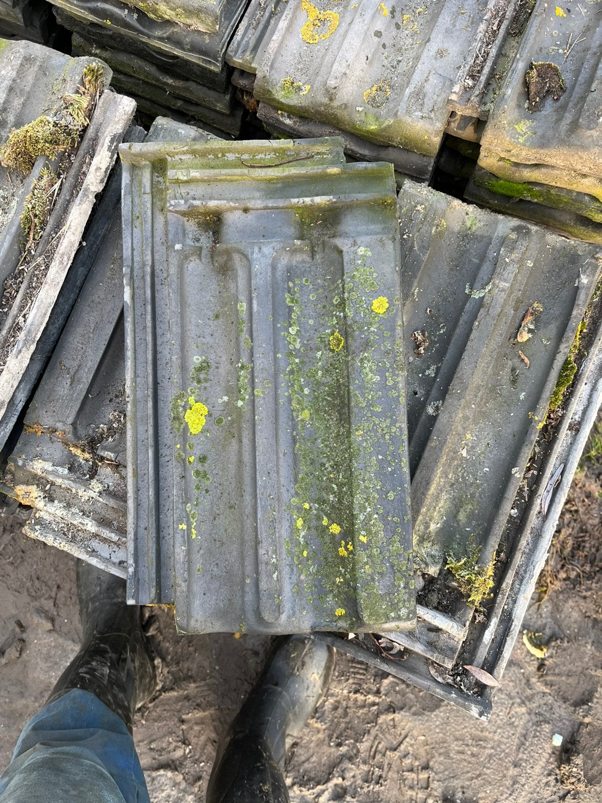 Dakpannen, Doe-het-zelf en Verbouw, Dakpannen en Dakbedekking, Ophalen, Gebruikt, Steen of Klei, Blauw