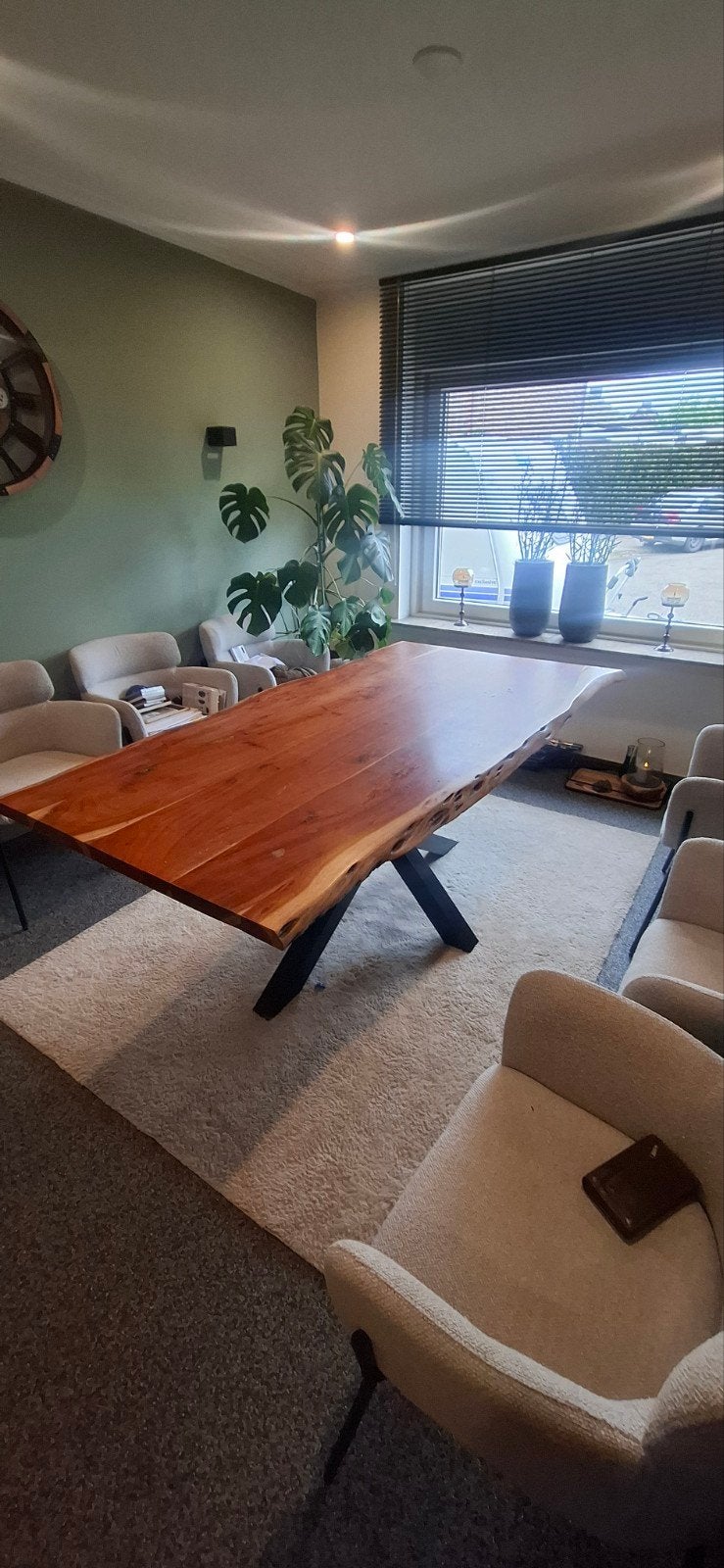 Massieve Suar Houten Eettafel met Stalen Onderstel, 100 tot 150 cm, 200 cm of meer, Zo goed als nieuw, Overige vormen