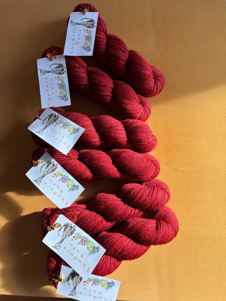 NOG EVEN: Handgeverfd breigaren voor een warme wintertrui, Hobby en Vrije tijd, Verzenden, Nieuw, Breien of Haken, Wol of Garen