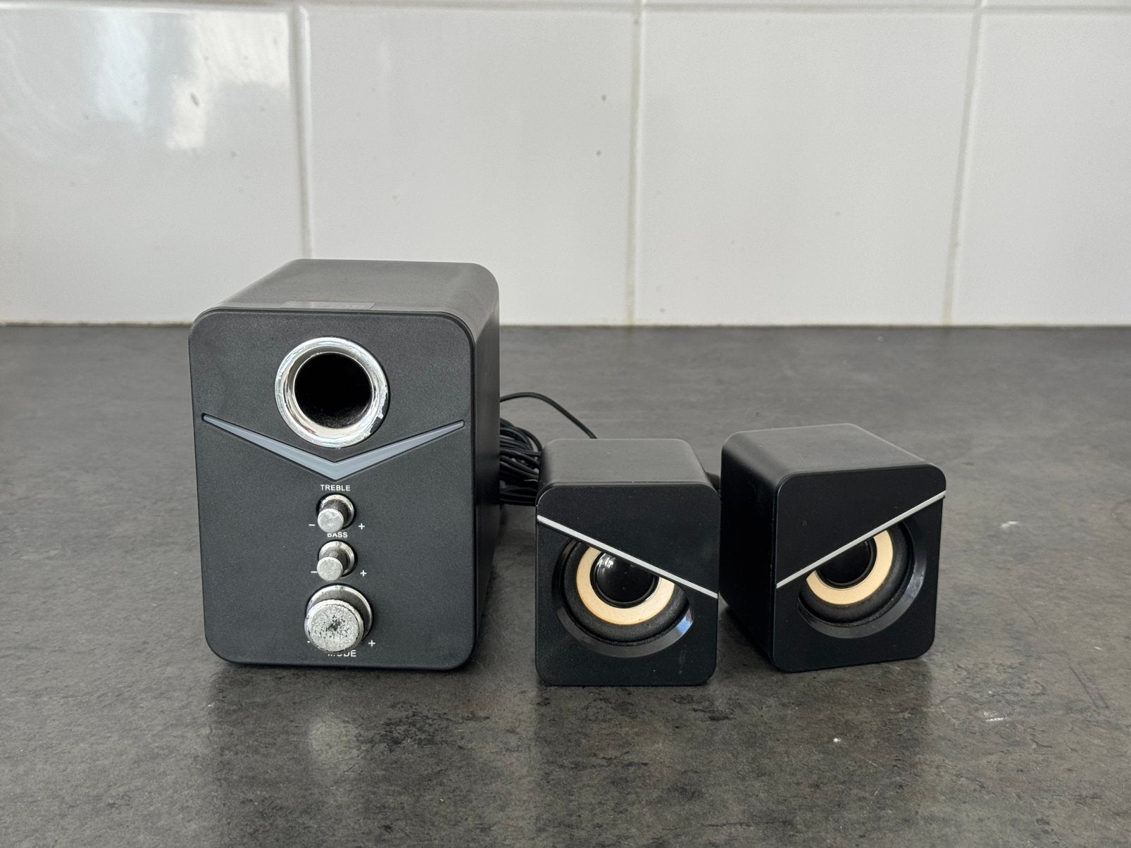 2.1 Bureau Speakerset met Subwoofer & RGB Luidsprekers, Computers en Software, Ophalen, Zo goed als nieuw