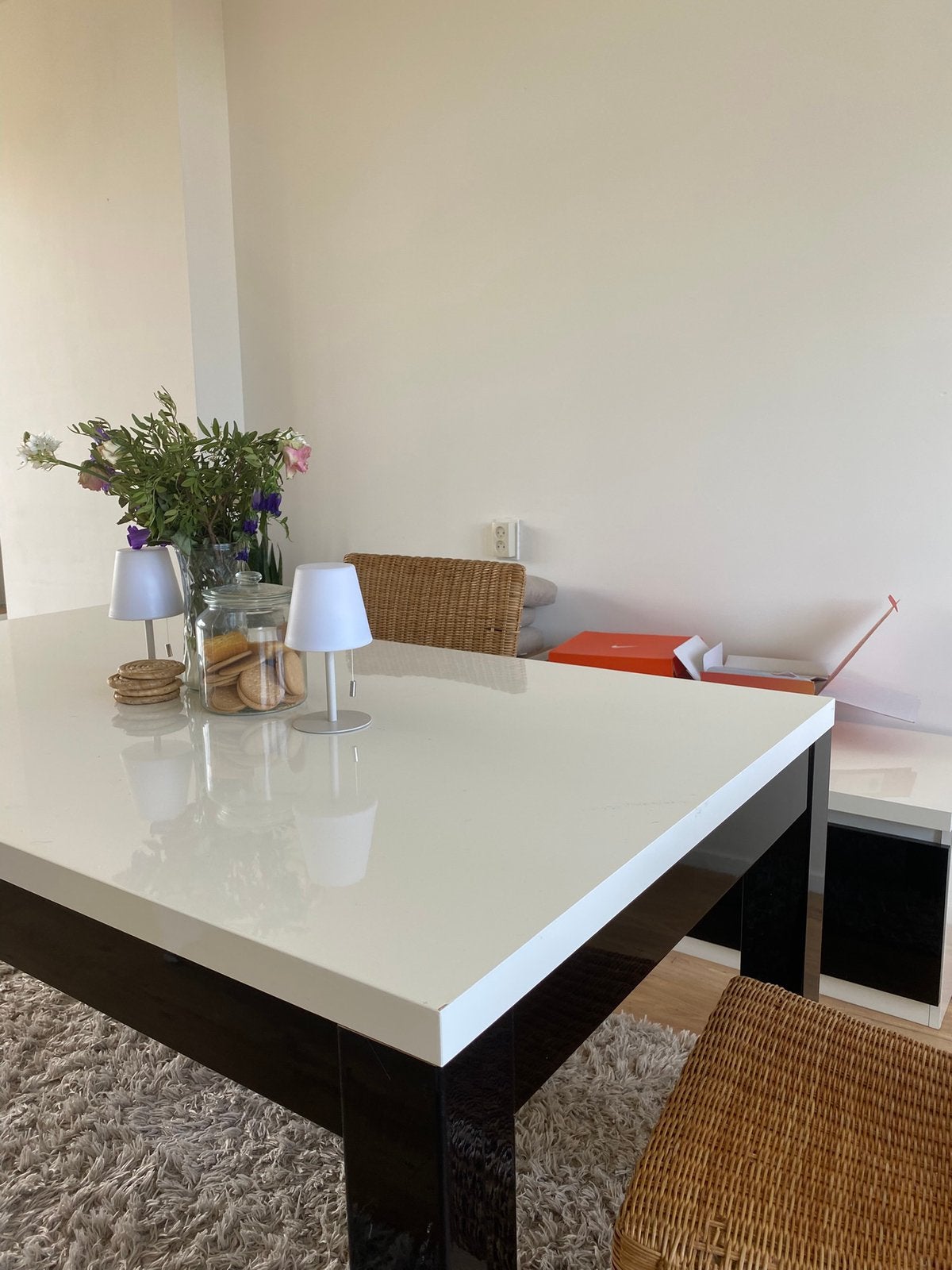 Eettafel 6-persoons hoogglans - nieuwstaat, Huis en Inrichting, Tafels | Eettafels, Ophalen, 50 tot 100 cm, Zo goed als nieuw
