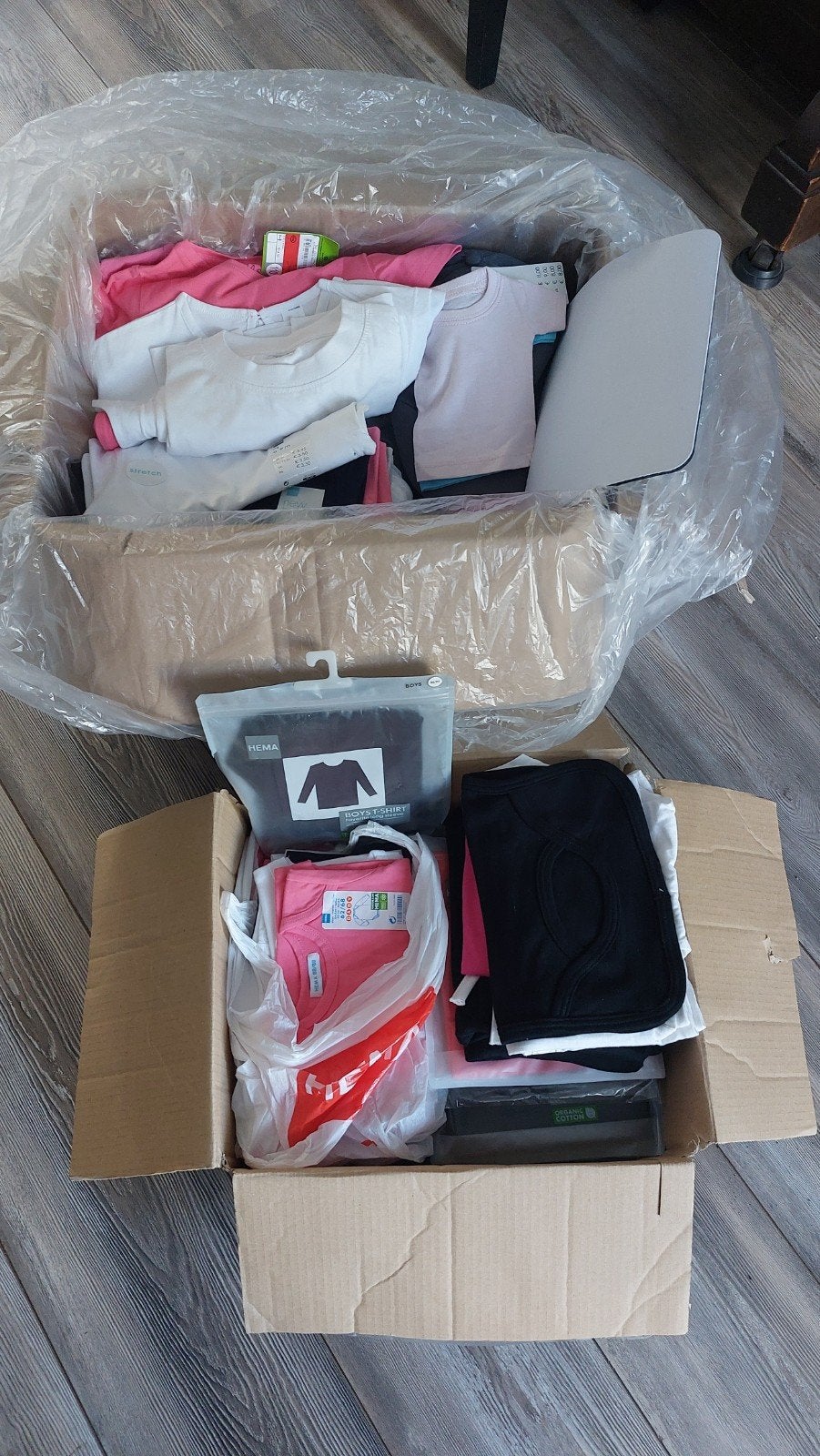 minstens 150(!) stuks nieuwe onbedrukte kleding, Ophalen, Nieuw, Overige typen