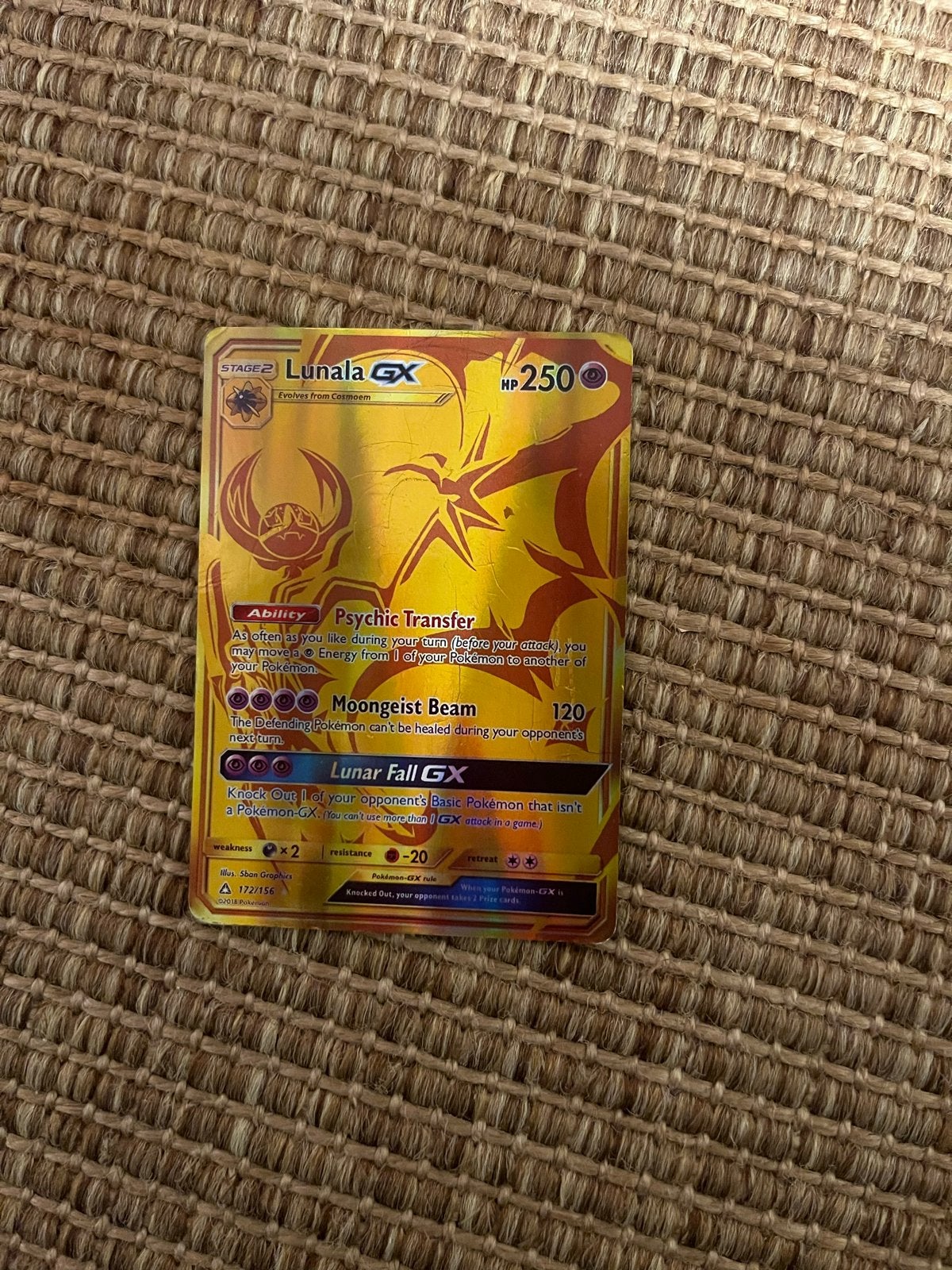 Gouden Lunala GX Pokémon Kaart - Zeldzaam!, Ophalen of Verzenden, Zo goed als nieuw, Losse kaart, Foil