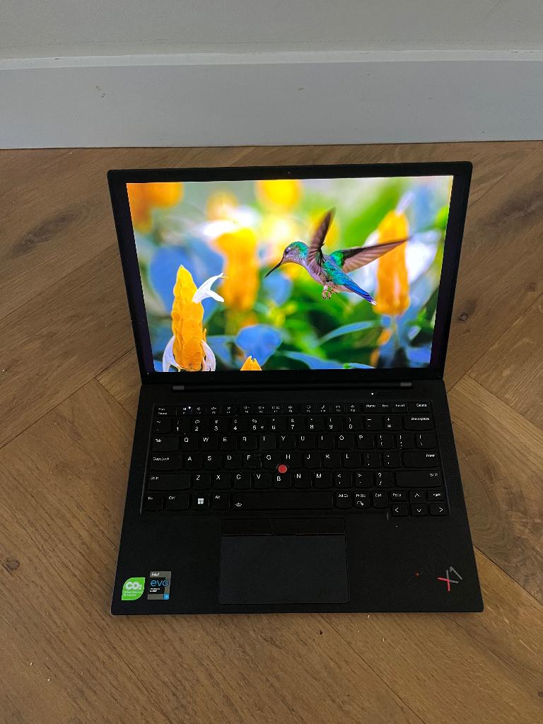 ThinkPad X1 Carbon G9 - 16 GB RAM, 512 GB SSD, Gebruikt, 2 tot 3 Ghz, Qwerty, 14 inch
