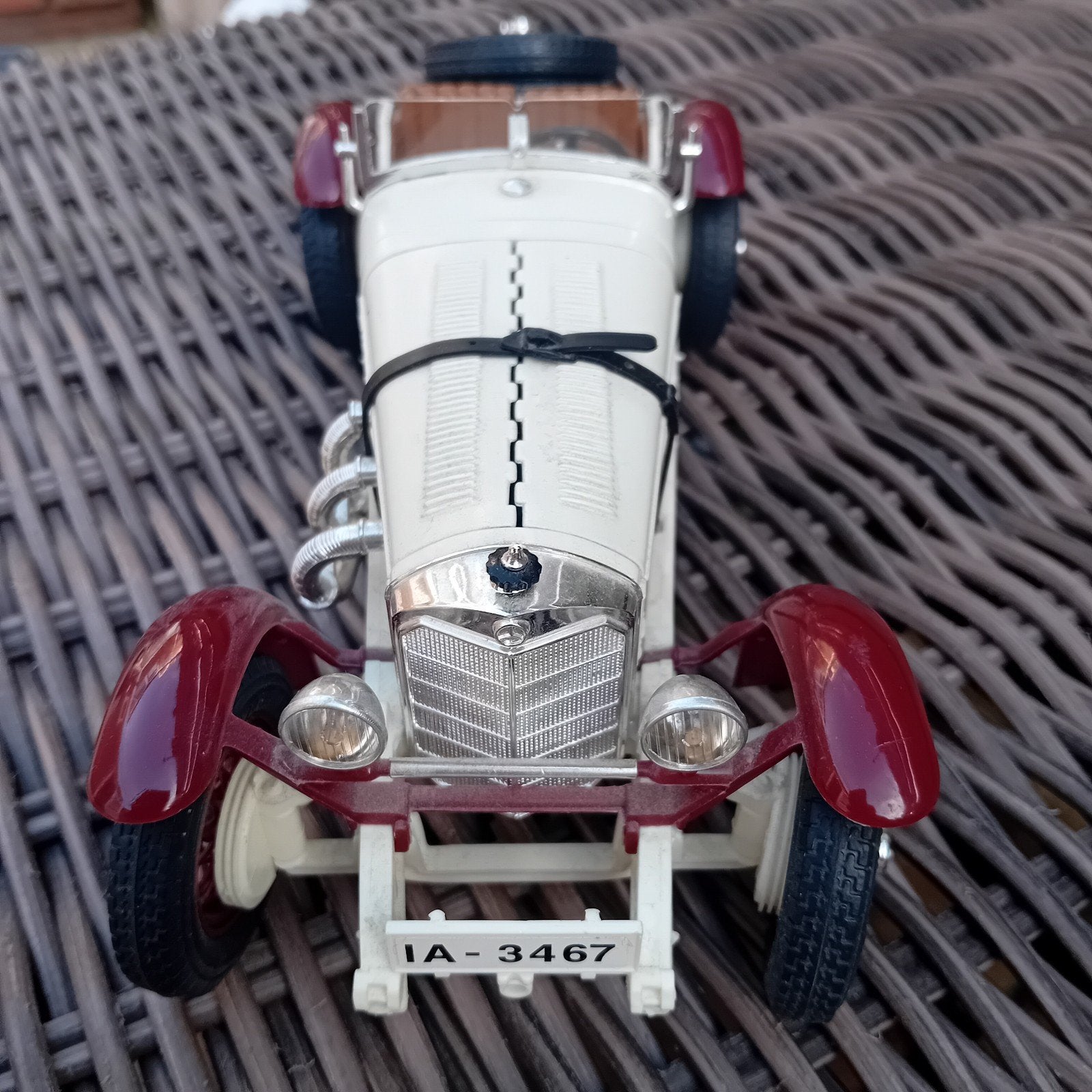 Burago Mercedes-Benz SSK 1928 Schaalmodel Auto, Ophalen of Verzenden, Zo goed als nieuw, Auto