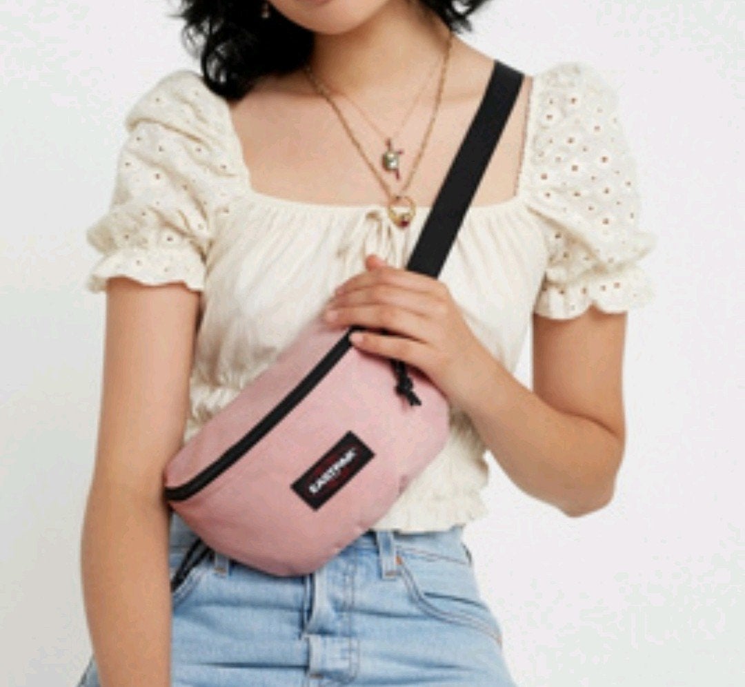 Eastpak Springer Serene Pink Bum Bag
Heuptas, Ophalen of Verzenden, Zo goed als nieuw, Zwart