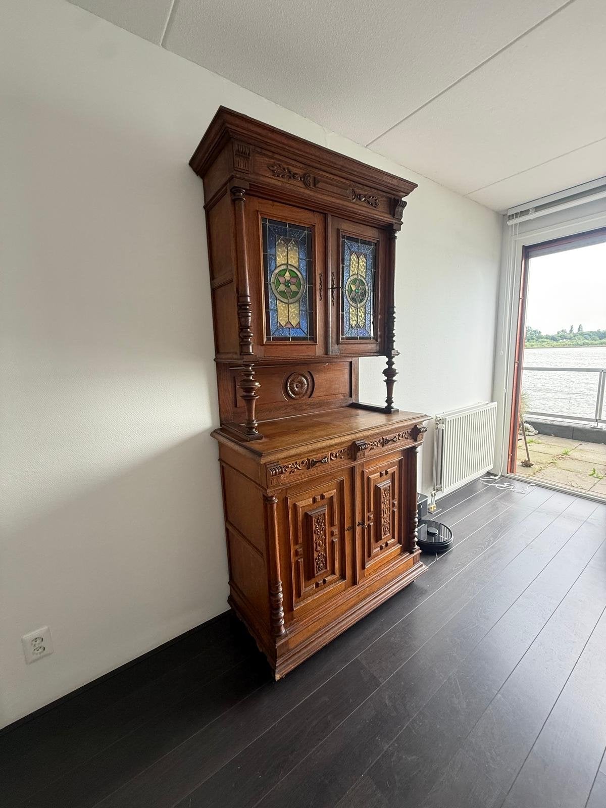 Antieke Eiken Buffetkast met Glas-in-lood, Ophalen