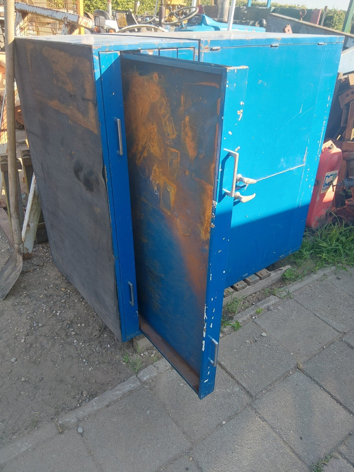 Metalen opbergkast/ladenkast, Ophalen, Gebruikt