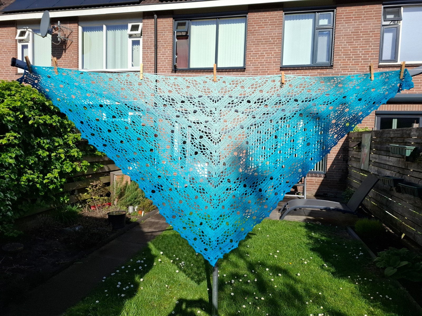 Gehaakte omslagdoek/sjaal KATOEN, Ophalen of Verzenden, Nieuw, Maat 46/48 (XL) of groter, Sjaal