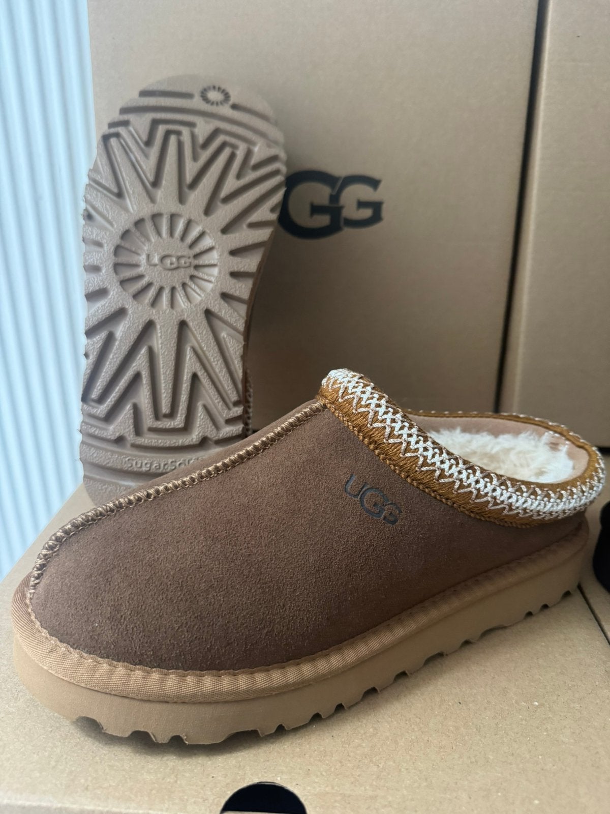 UGG, Kleding | Dames, Ophalen of Verzenden, Nieuw, Bruin