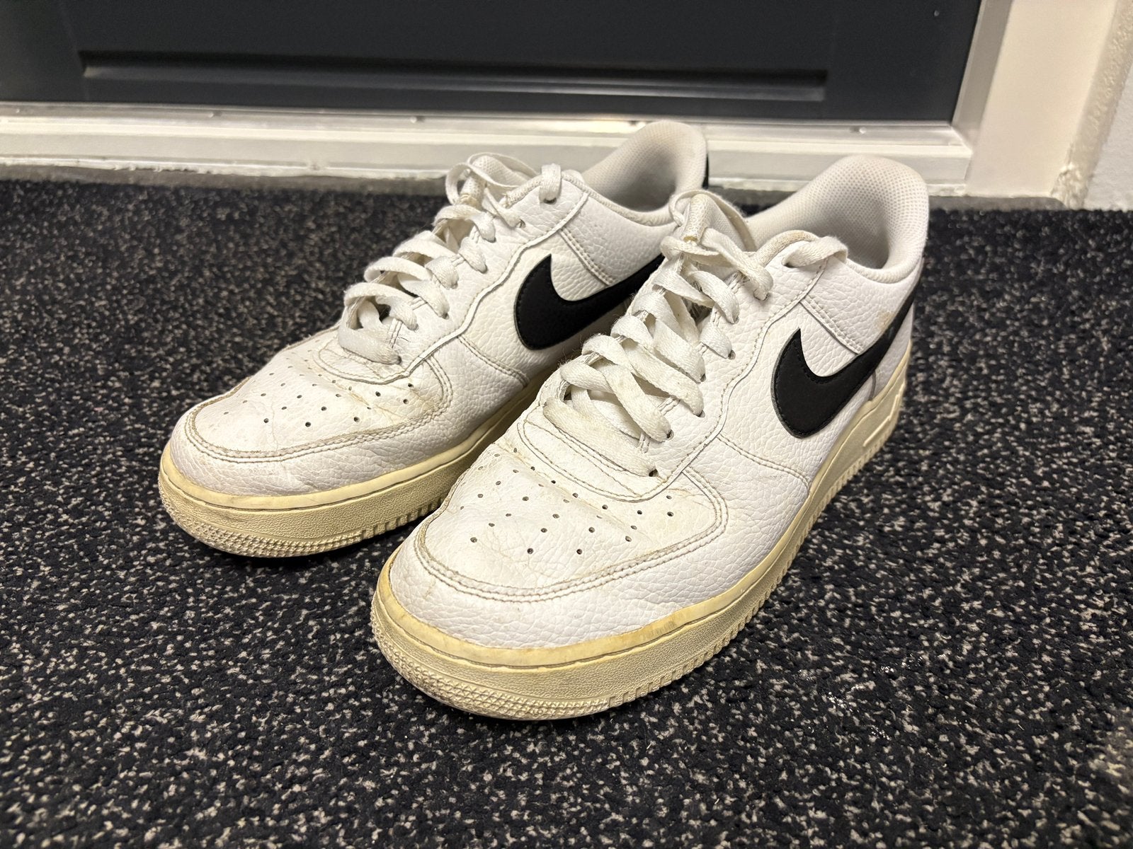 Nike Air Force 1 maat 42, Wit, Ophalen of Verzenden, Sneakers of Gympen, Gedragen