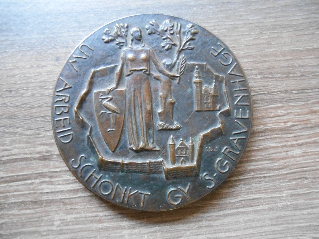Penning ambtenaren 's-Gravenhage 1918-1944 beloningspenning, Ophalen of Verzenden, Brons, Nederland