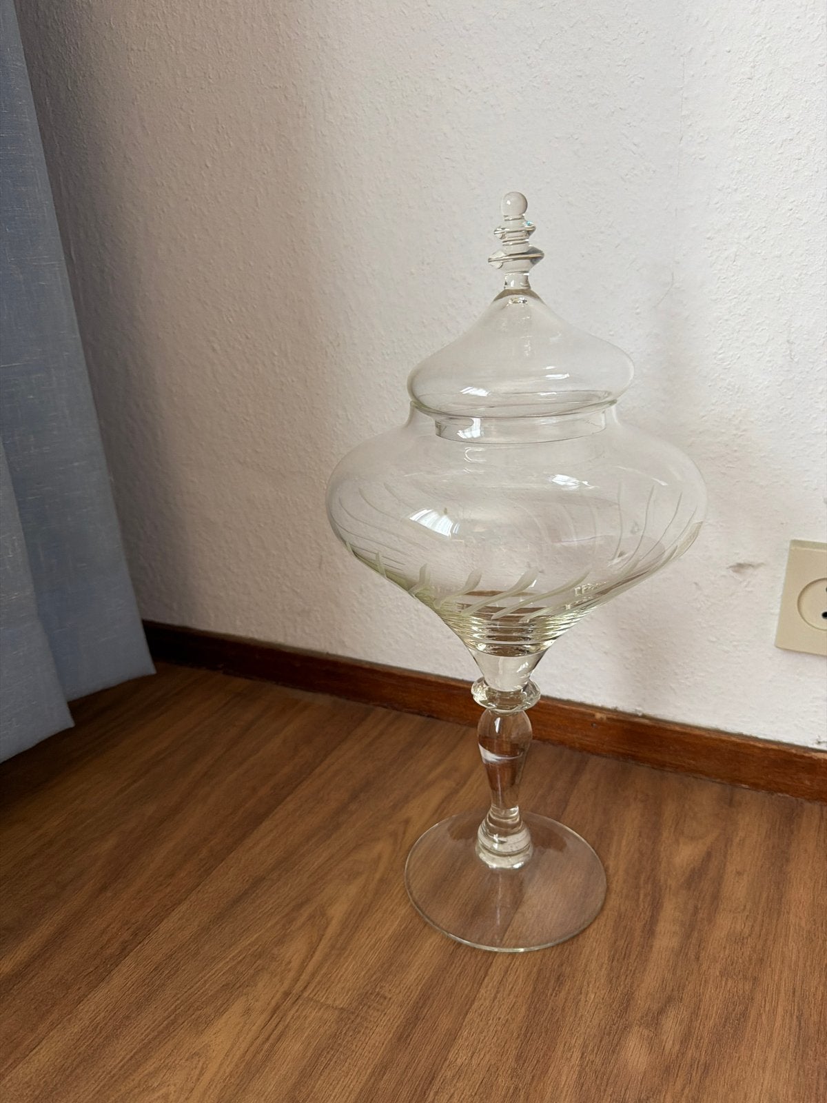 Decoratieve glazen pot met deksel - Elegant design, Antiek en Kunst, Ophalen