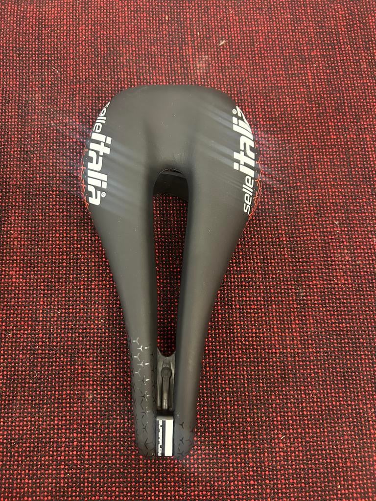 Selle italia superflow 142 mm, De ruyterstraat 86, Overige typen, Zo goed als nieuw, Cycling@steenbergen.cc