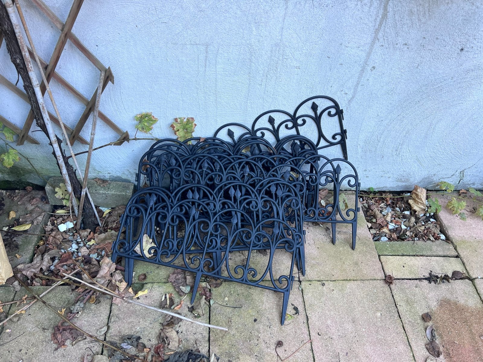 Zwart sierhekwerk voor tuin of border, Tuin en Terras, Ophalen, Gebruikt, Kunststof, Sierhekwerk