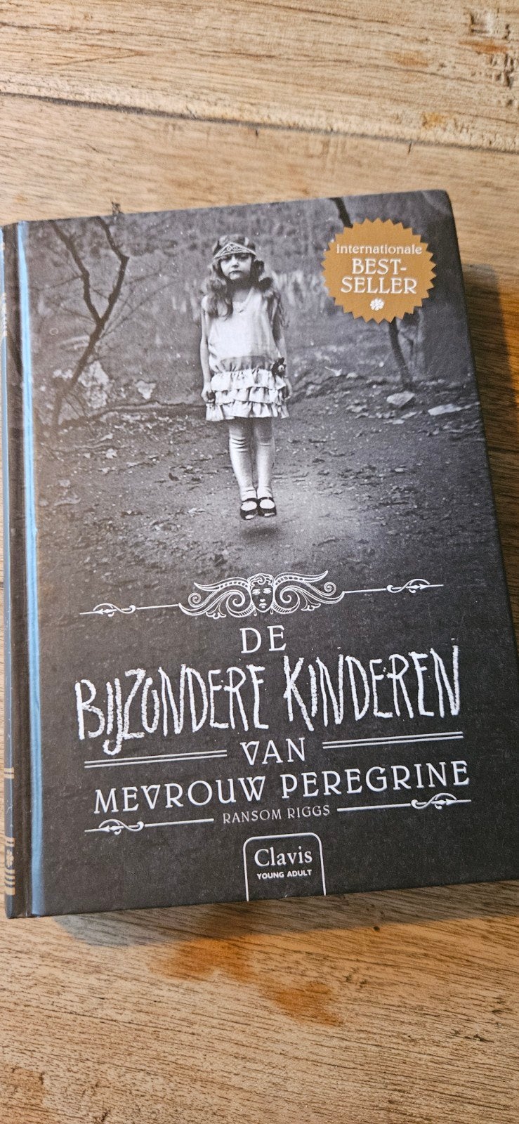 De Bijzondere Kinderen van Mevrouw Peregrine - Ransom Riggs, Ophalen of Verzenden, Zo goed als nieuw, Ransom Riggs, Fictie