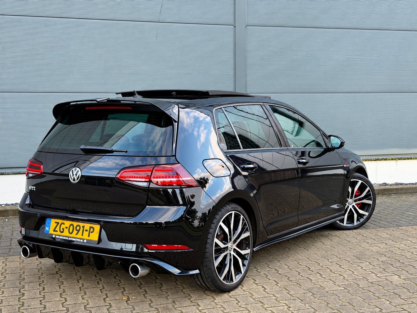Foto 3 van Golf 7.5 GTI DSG | Pano | Leder | Virtual Cockpit | 19"
