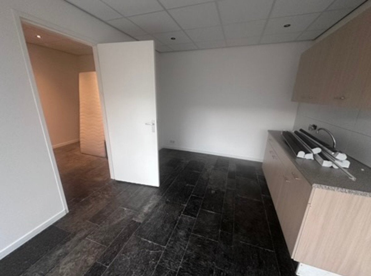 Do wynajęcia studio na parterze w Heesch., Huizen en Kamers