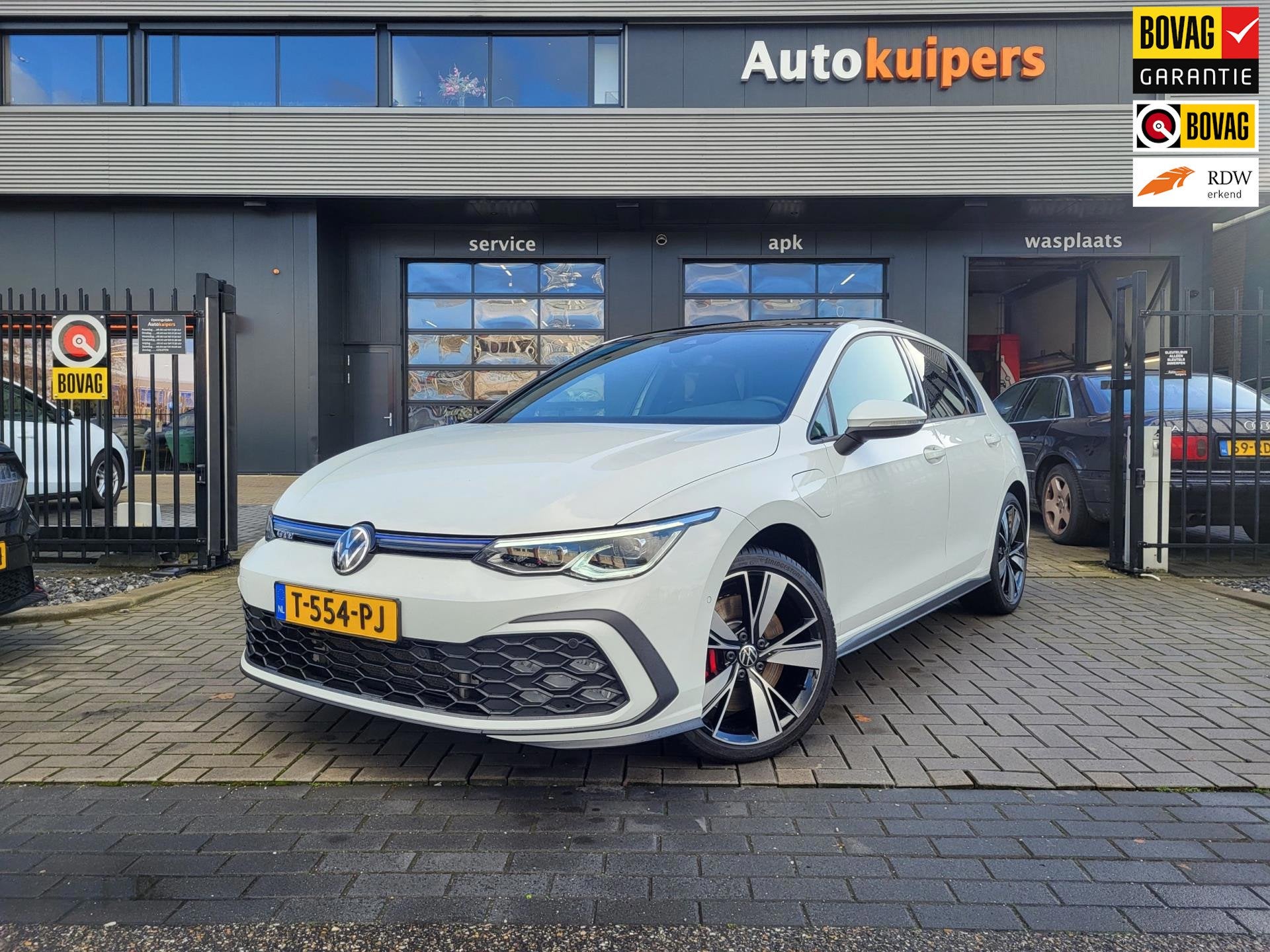 Volkswagen Golf 1.4 eHybrid GTE | Met panoramadak, adaptive, 12 maanden, Stof, Gebruikt, Euro 6