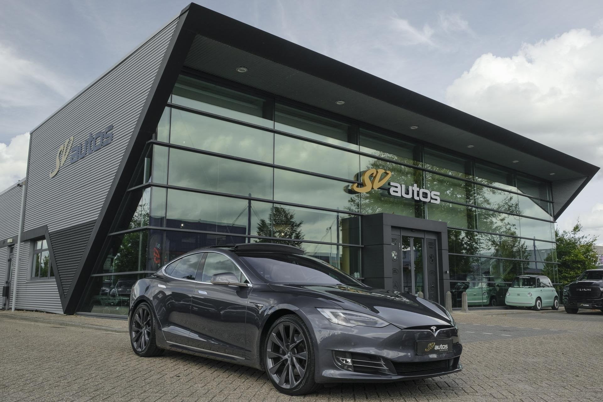 Tesla Model S 75D 333pk AWD Panoramadak *SOH 88%* Autopilot, Stof, Gebruikt, Model S, Origineel Nederlands
