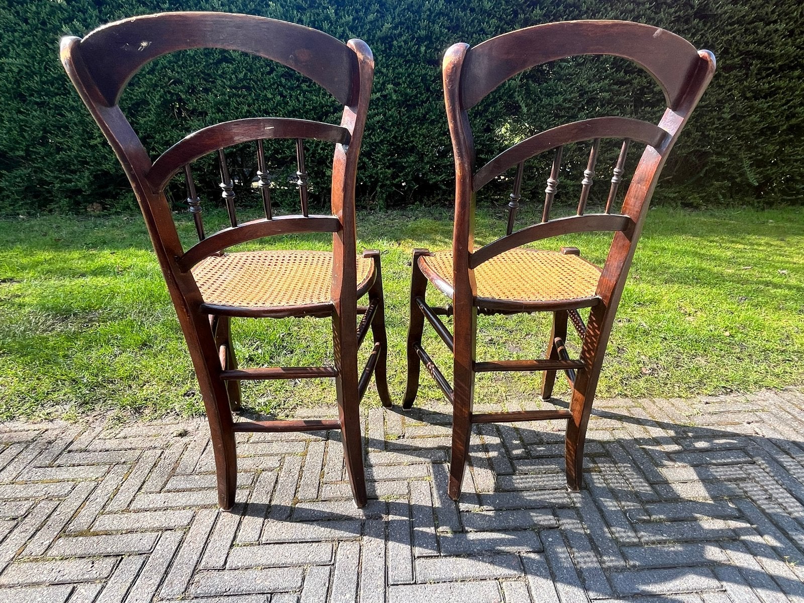 Set van 2 Antieke Houten Stoelen met Rotan Zitting, Ophalen