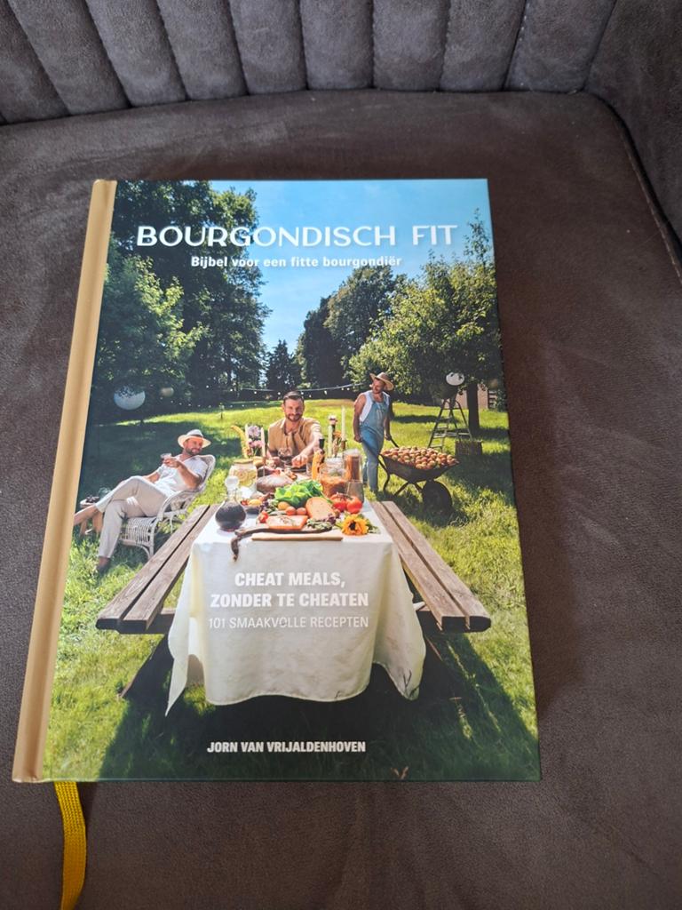Jorn van Vrijaldenhoven - Bourgondisch Fit, Boeken, Kookboeken, Ophalen of Verzenden, Zo goed als nieuw, Jorn van Vrijaldenhoven