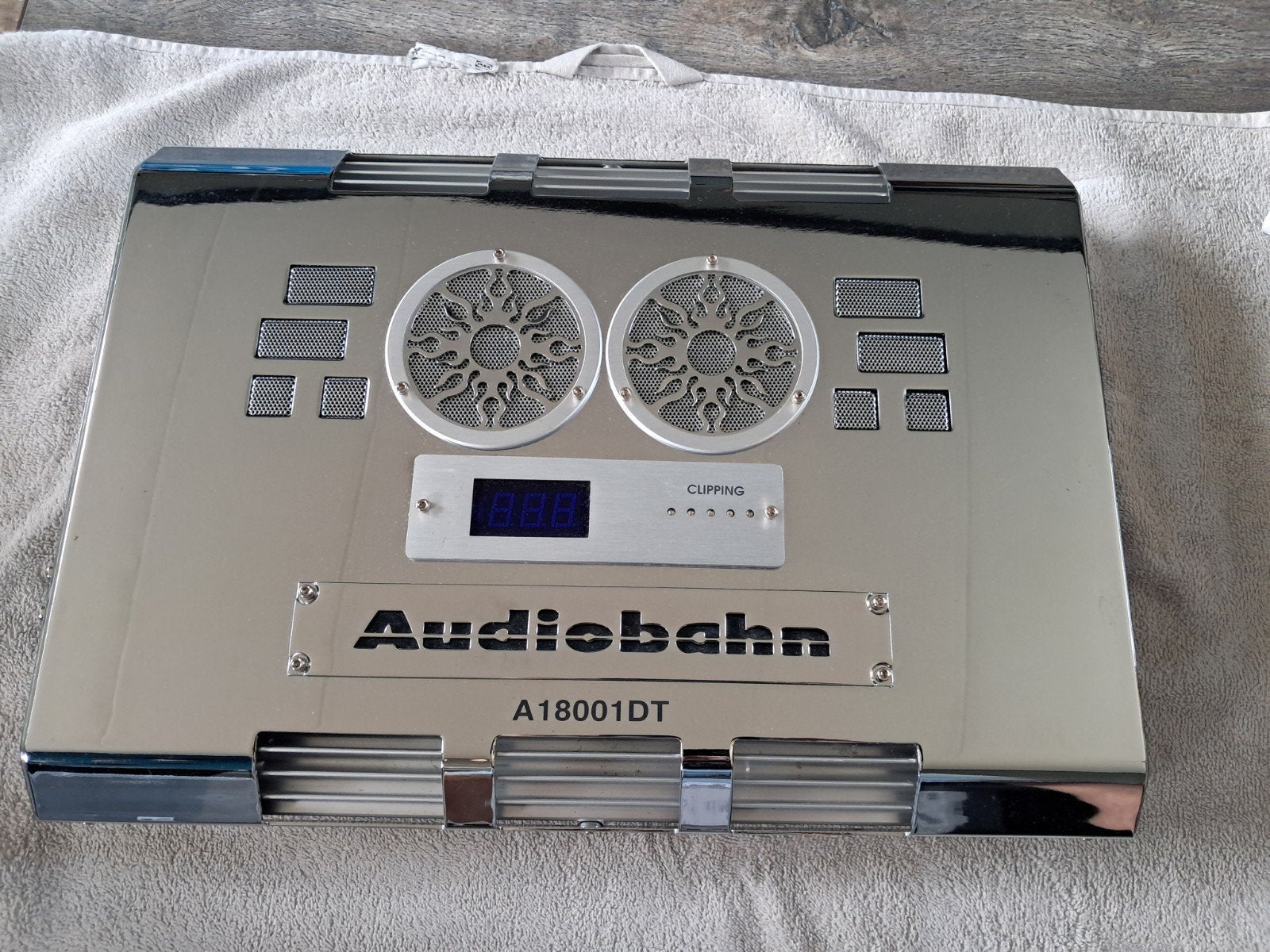 Audiobahn Monoblock Versterker 1800W RMS - Nieuwstaat, Ophalen of Verzenden, Zo goed als nieuw