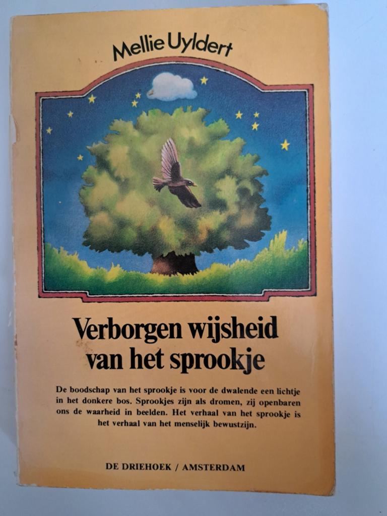 Verborgen wijsheid van het sprookje - Mellie Uyldert, Ophalen of Verzenden, Gelezen, Mellie Uyldert