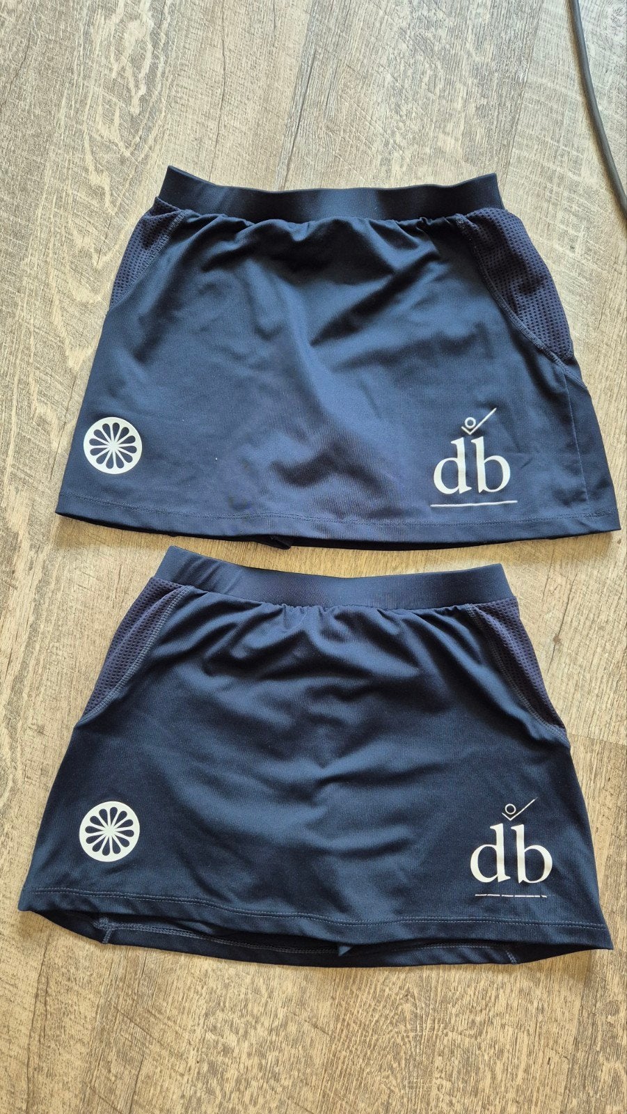 2x hockeyrok HC Derby mt 152 Indian Maharadja, Sport en Fitness, Hockey, Ophalen of Verzenden, Kleding