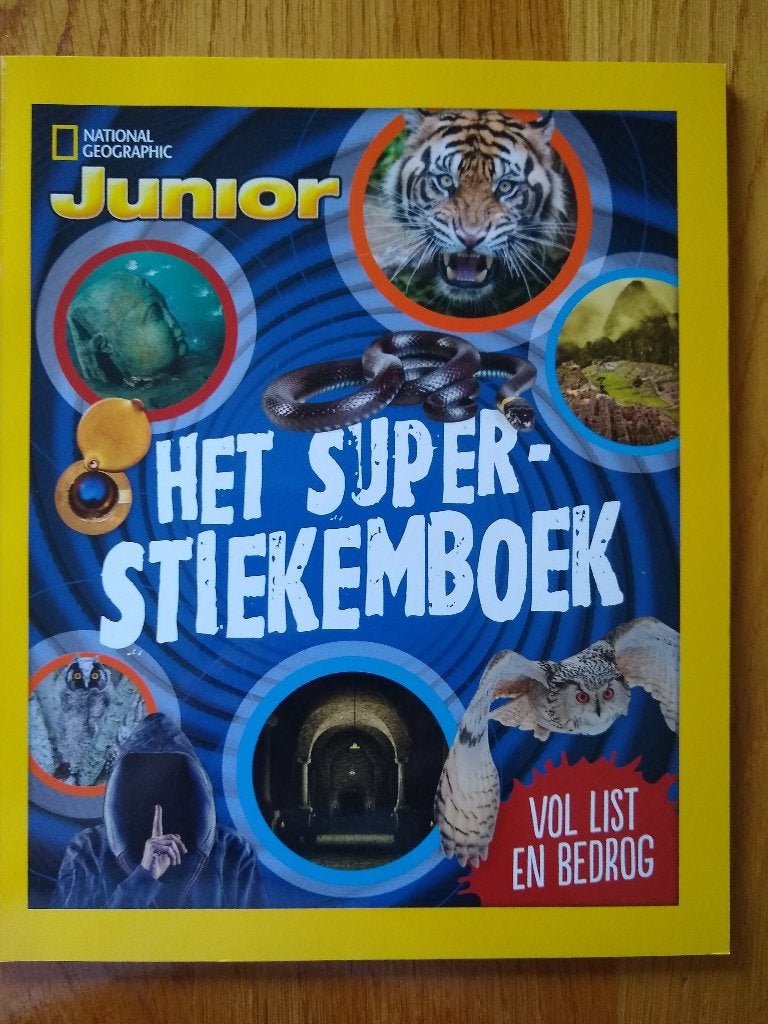National Geographic Junior het super stiekemboek, Ophalen of Verzenden, Gelezen, Natuurwetenschap